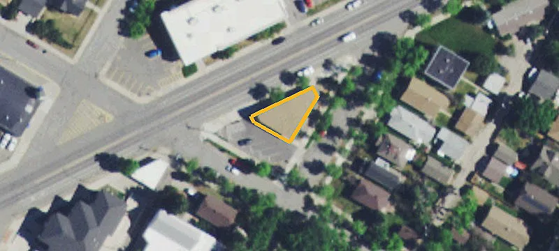 701 Helena Ave