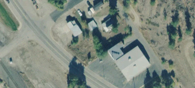 Railroad Ave