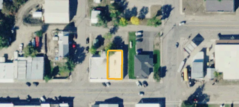 106 Main St