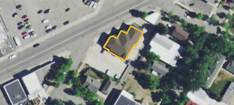 639 Helena Ave