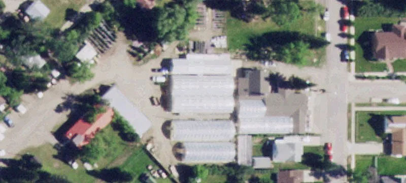 302 Lk Ave