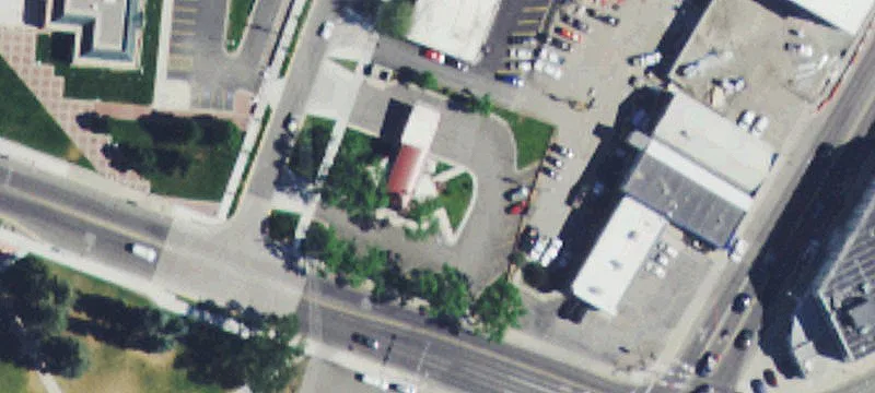 28 Neill Ave