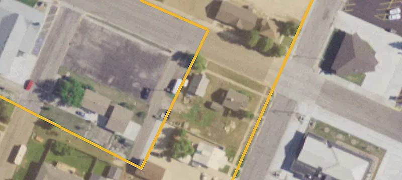 310 2Nd St