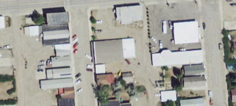 27 1st E St