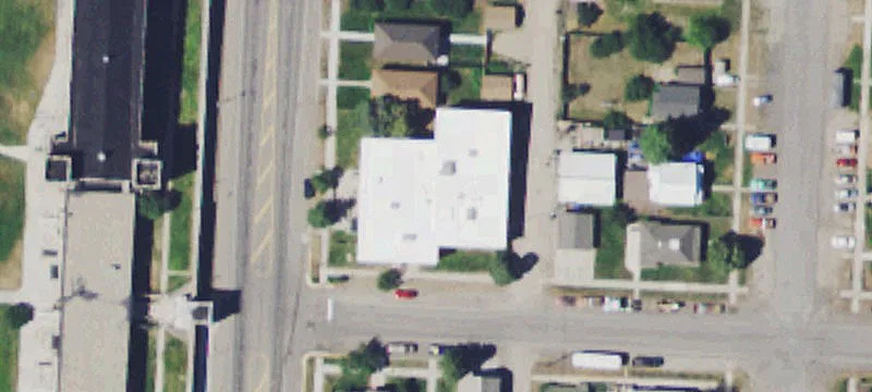 925 Main St