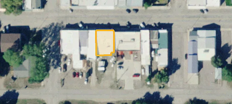 211 Main St