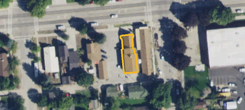 711 Main St