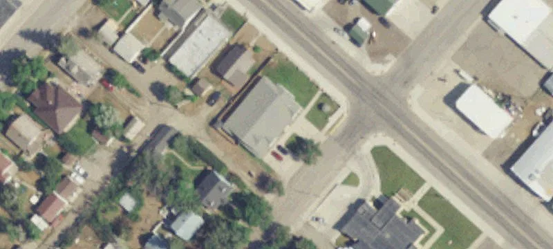 8 4th SE Ave
