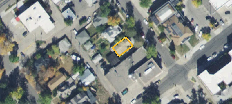 111 3rd St