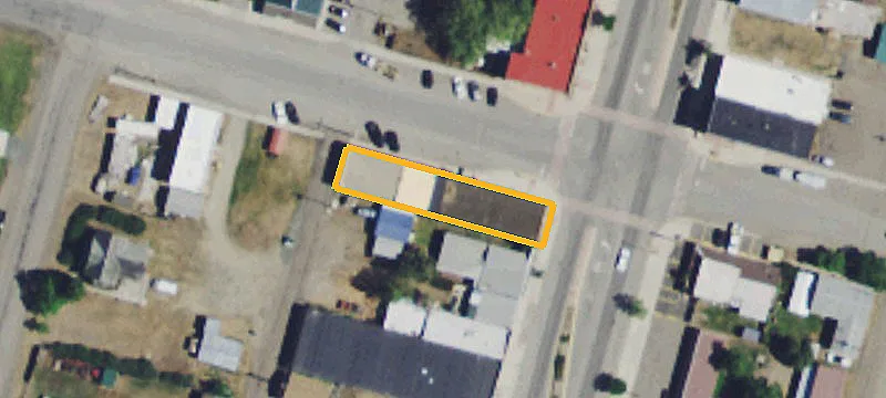 121 Main St