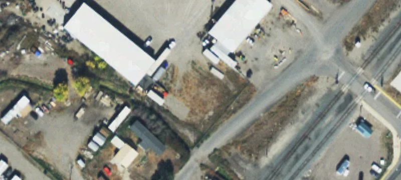 Railroad Ave