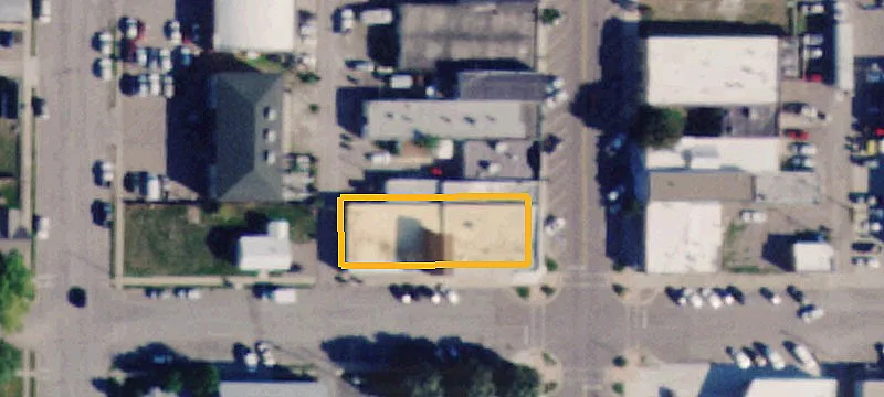 320 Main St