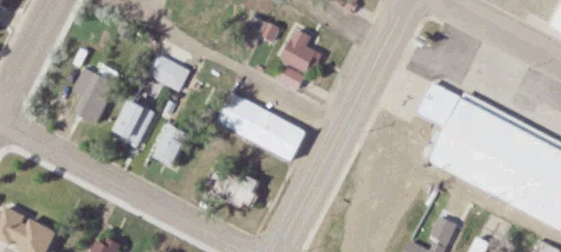 1004 B Ave