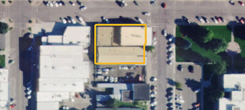 410 1st E St