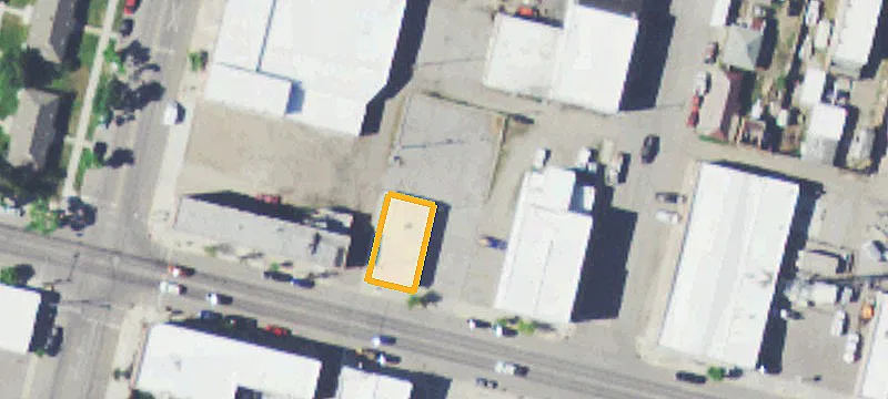 112 Commercial Ave