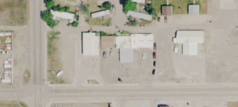 833 3rd W St