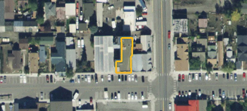 206 Main St