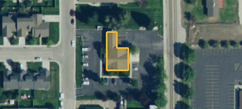 725 Main St