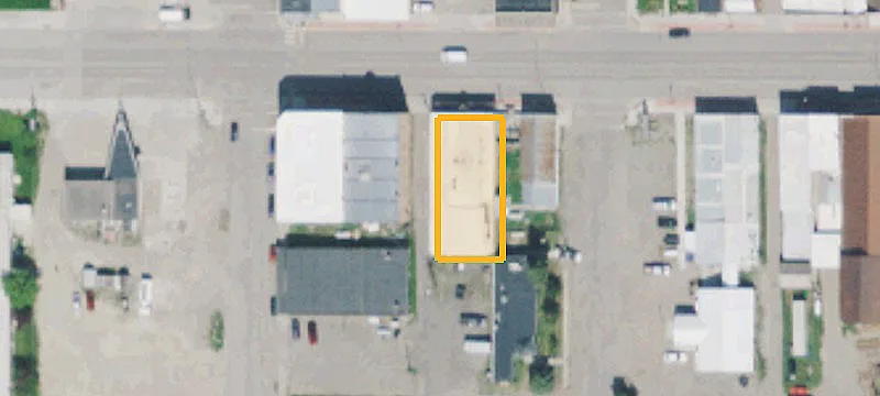 24 Main St