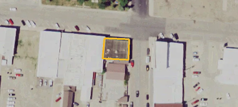 64 1st E St