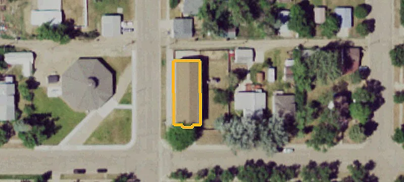 203 4th E St