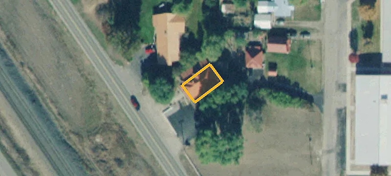 406 Railroad Ave