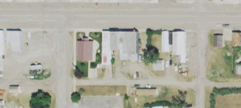 18 Main W St
