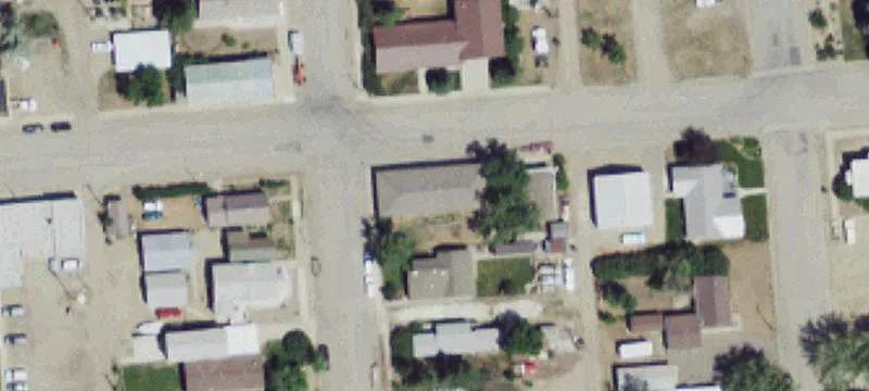 111 2nd E St