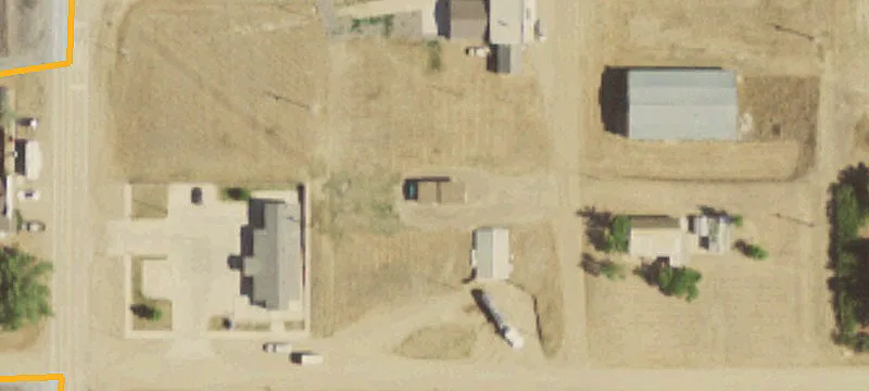 500 2nd E Ave