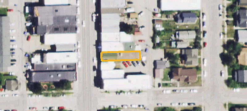 18 Broadway Ave