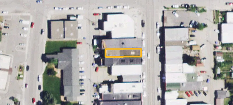 9 Broadway Ave