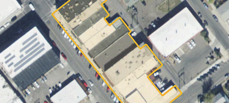 215 Main St