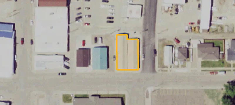 137 2nd E St