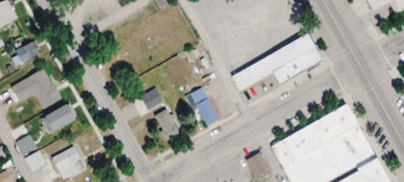 25 2nd NW St