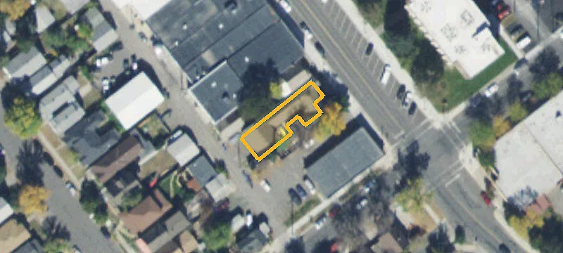 324 Main St