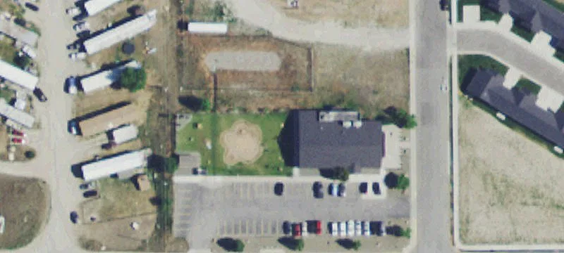 330 Lola St