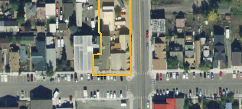 202 Main St