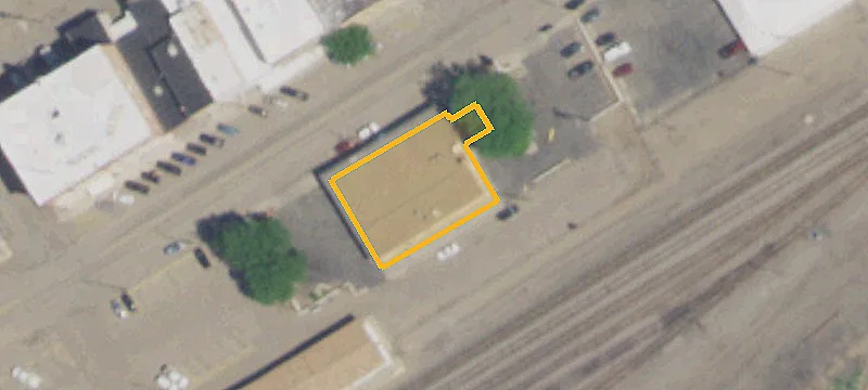 880 Main St