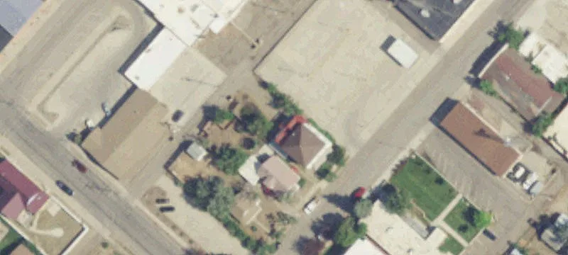 26 1st SE Ave