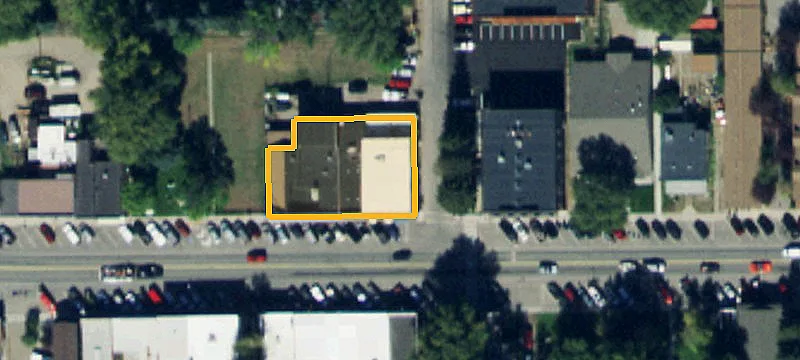 132 Main St