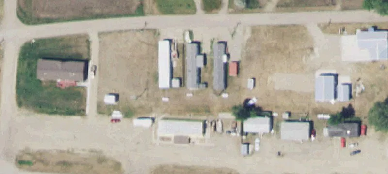 403 Railway E Ave