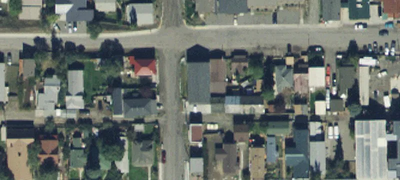 204 3rd S St