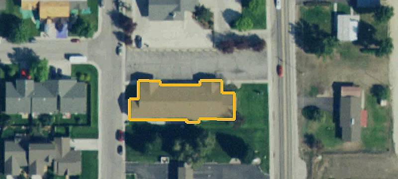 715 Main St