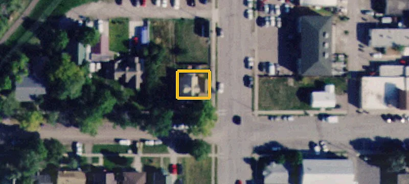 310 1st W St