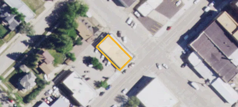 602 Main St