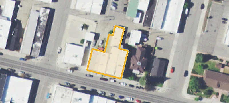 210 Park Ave