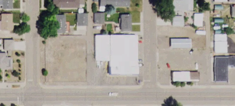 2415 Main St