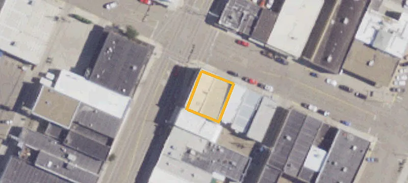 101 Main St