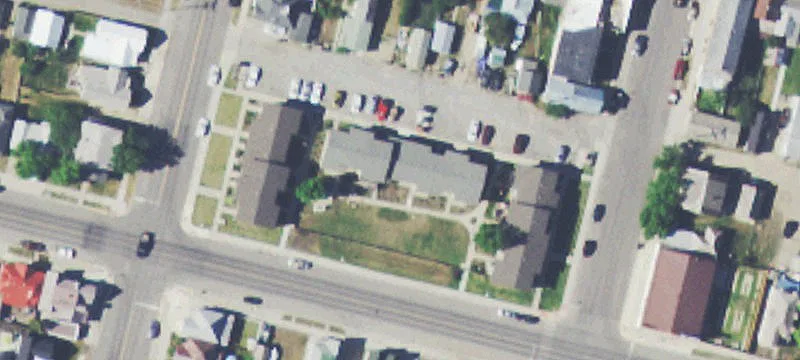 400 4th St