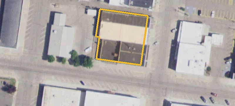128 3rd Ave